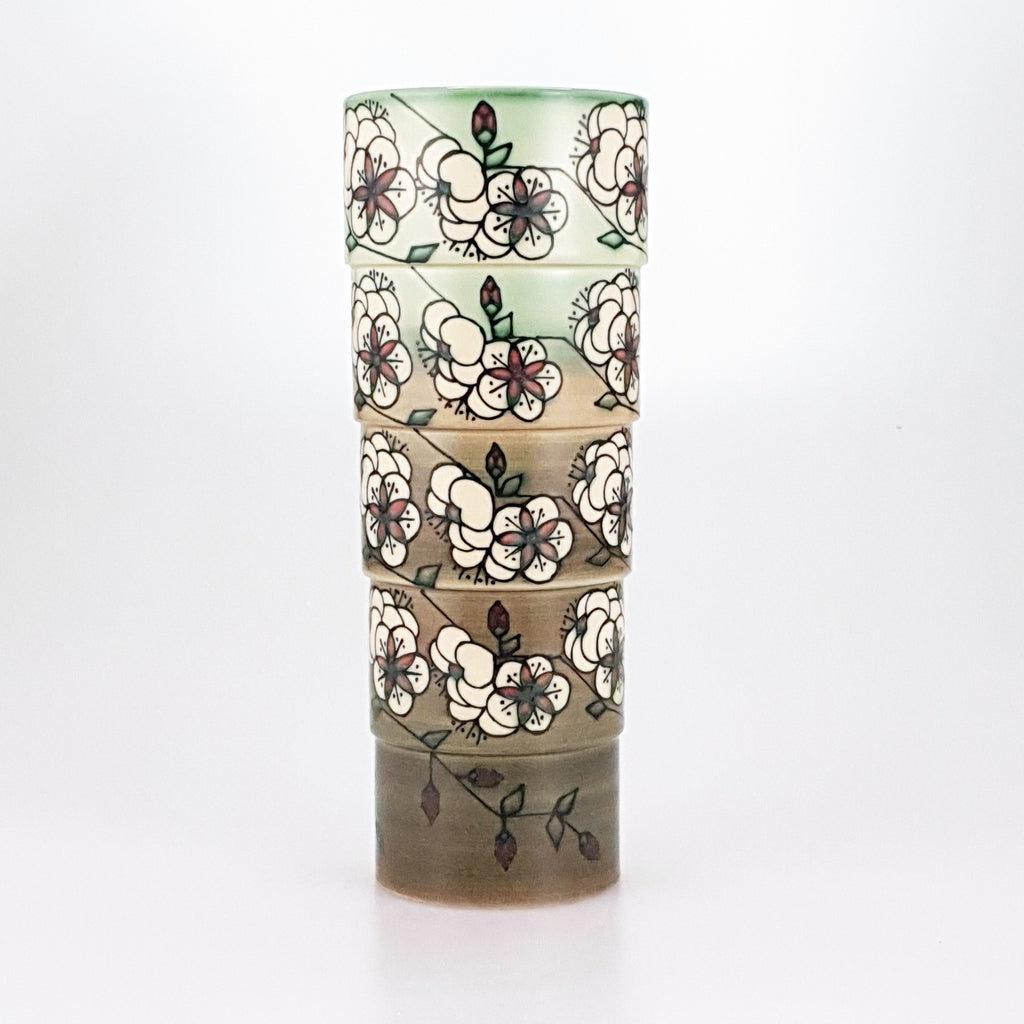 Dennis Chinaworks Blossom on green Sidestep 9.25"