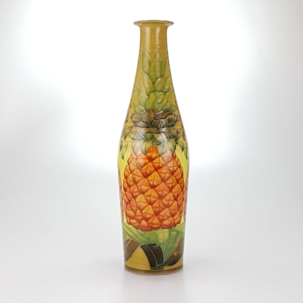 Dennis Chinaworks Pineapple Bottle 13"
