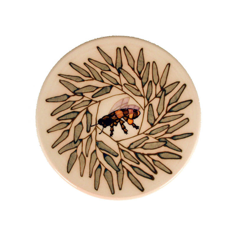 Dennis Chinaworks Willow and Bee Dec 2004 Roundel 6" - uk-art-pottery-test-site