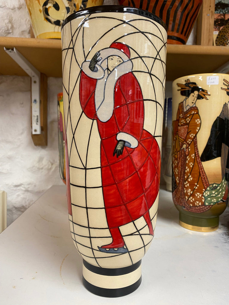Deco skater vase designed by sally Tuffin